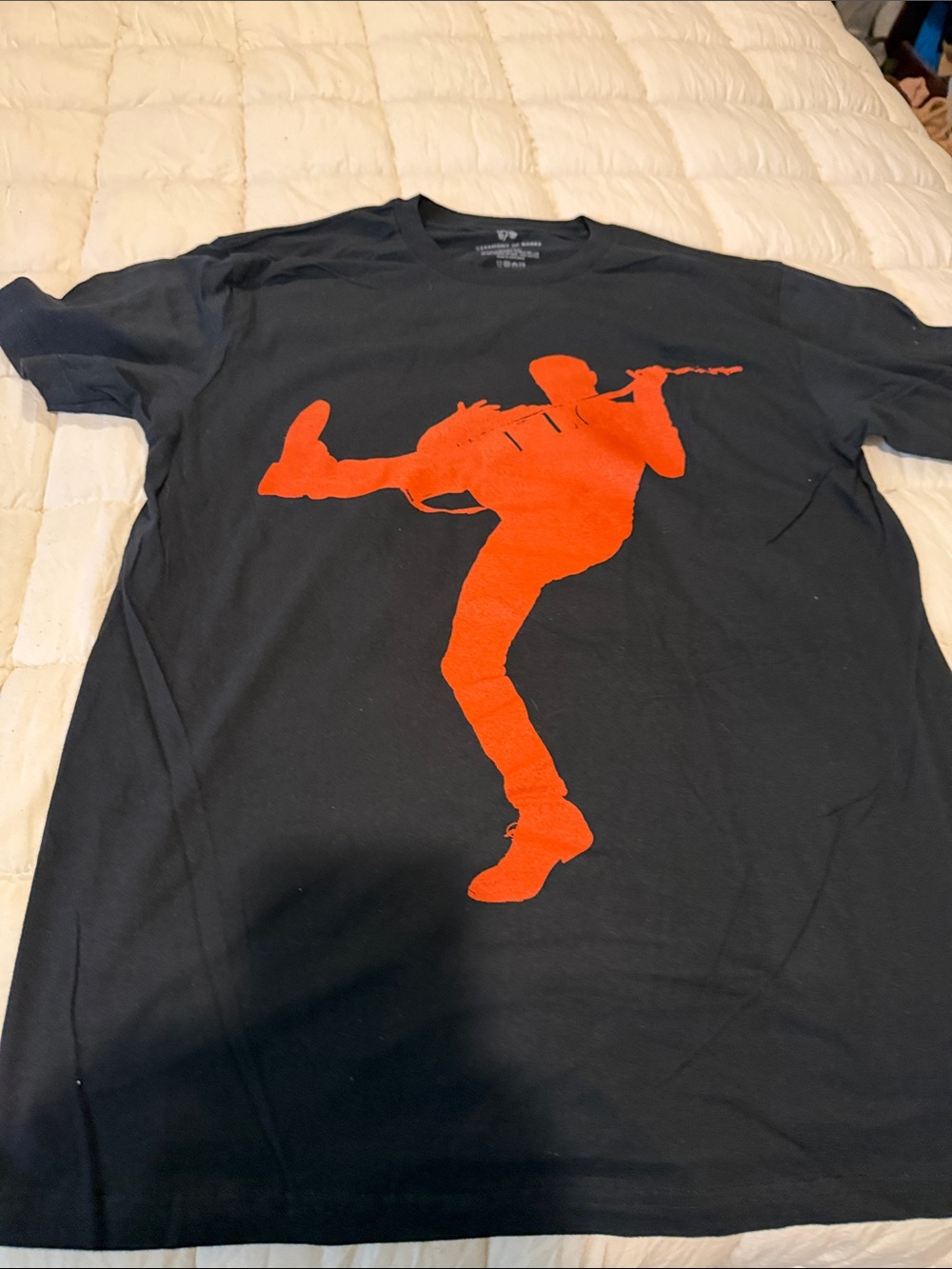 Bryan Adam’s Canada live 2024 T-shirt size Mwith Red Silhouette